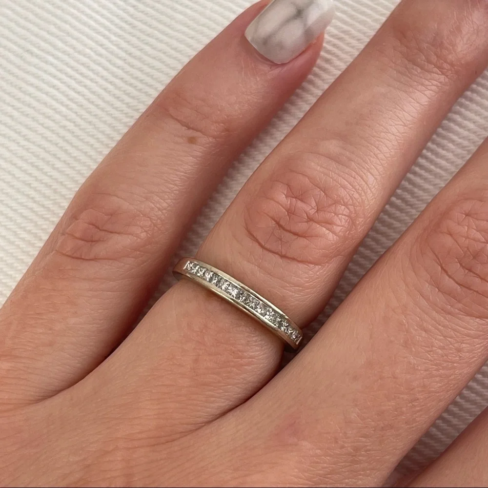 Solid 14K white gold diamond ring natural princess diamonds stacking band VTG - Picture 14 of 15